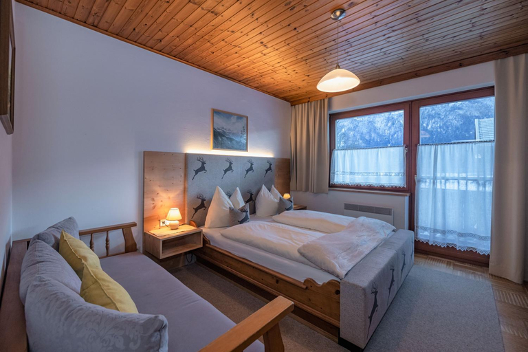 Bedroom 2, Landhof Waidegger Wirt - Hotel, Restaurant, Bar, Hermagor