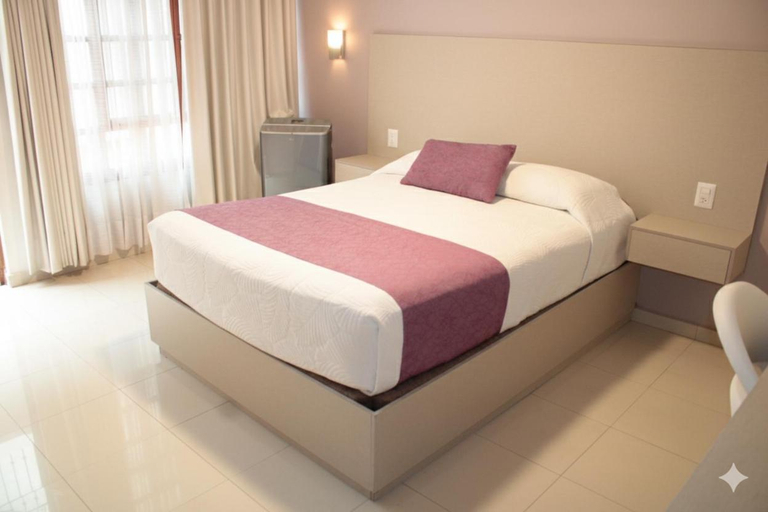 Others 5, Hotel Santa Rosa, Del Centro