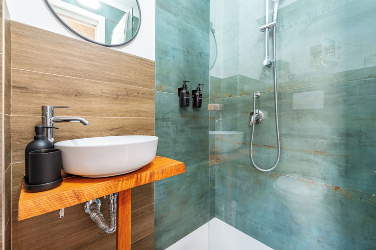 Bathroom 4, Tresor Rooms, Bari