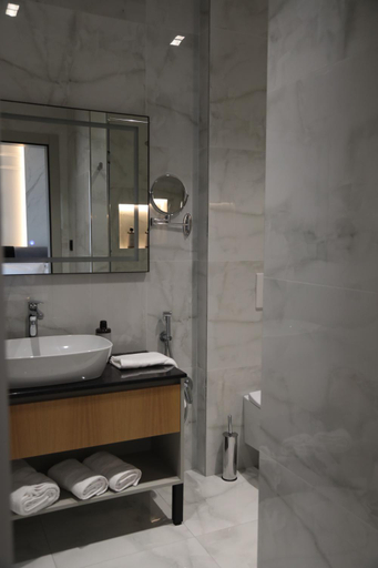Bathroom 2, Vila-L Hotel, Tiranës