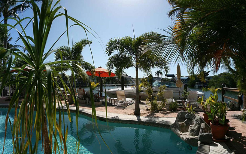 Facilities 4, Manatee Bay Inn, Lee