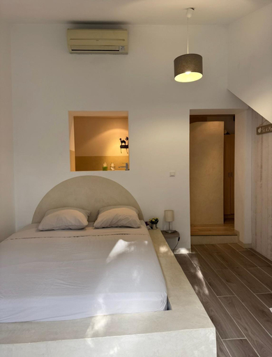 Bedroom, Maison avec piscine privee entre Marseille et Cassis, Bouches-du-Rhône