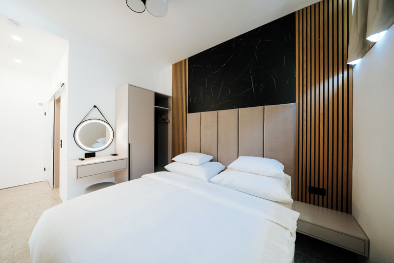 Room 5, Veluna Salzburg One, Salzburg