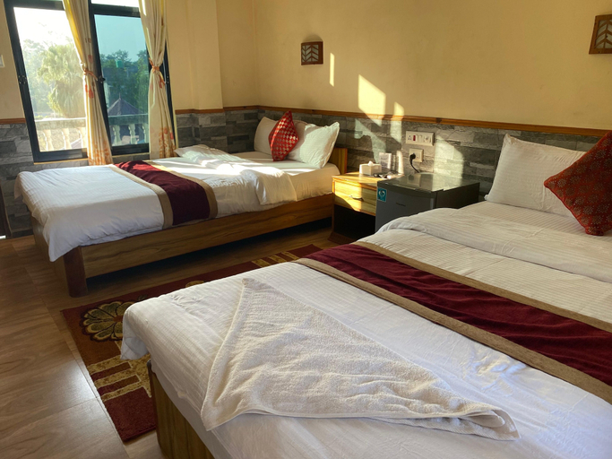 Bedroom 2, Hotel Peacock, Narayani
