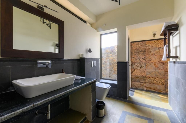 Bathroom 4, Little Affair, Alwar