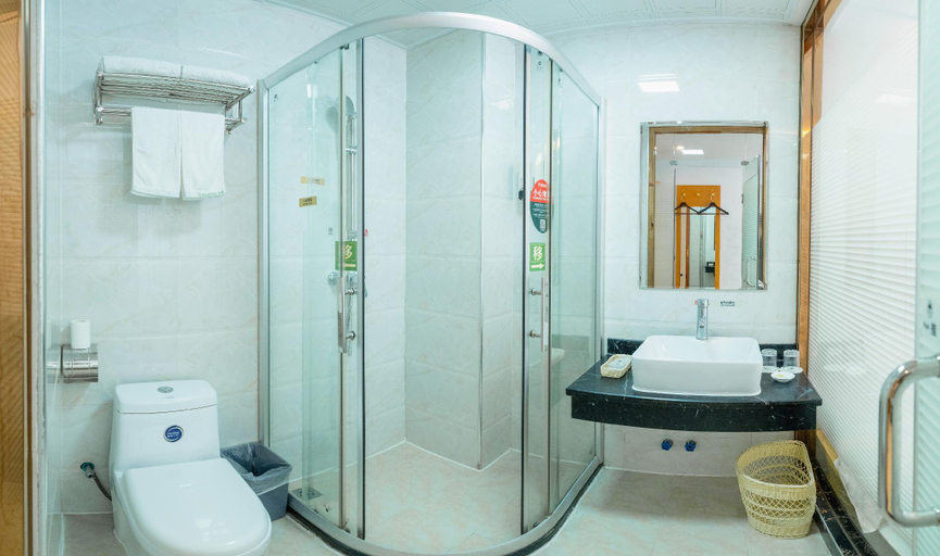 Bathroom 4, GreenTree Inn Yangshuo West Street Express Hotel, Guilin