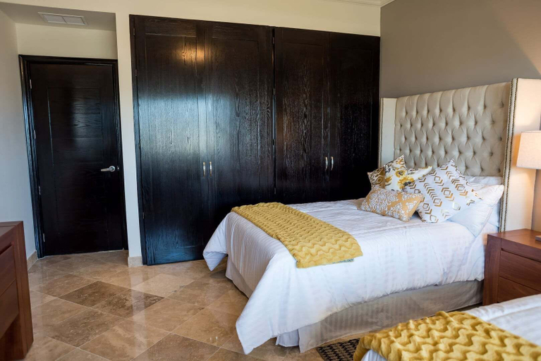 Room 5, Puerta Cabos Village PCV H502, La Paz