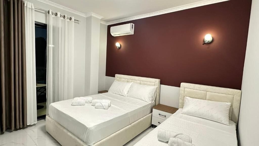 Room 4, Liel Holiday, Vlorës