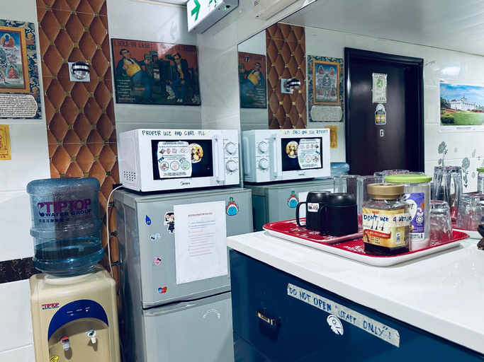 Food & Drinks, Kathmandu Guest House, Kowloon