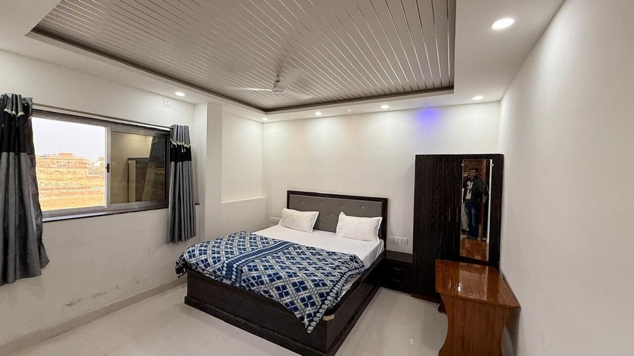 Room 2, Hotel Chetna Place, Hazaribagh