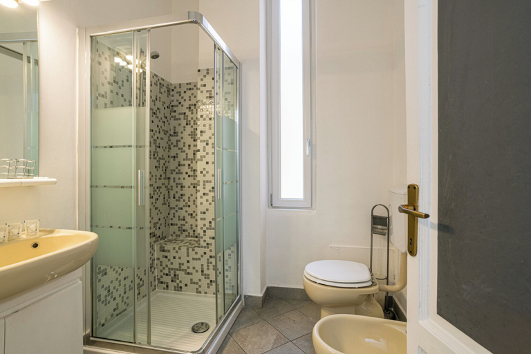 Bathroom 3, Menaggio Tosca Apartments, Como