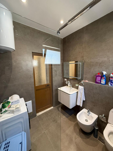 Bathroom 3, Tirana View Apartments, Tiranës