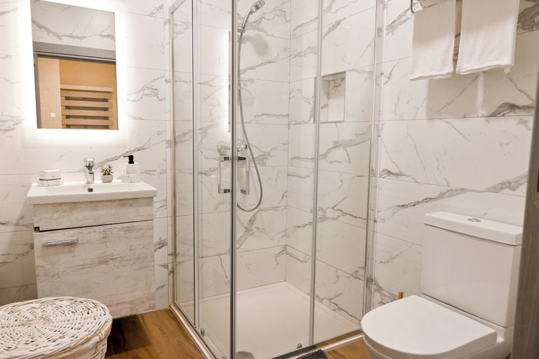 Bathroom 4, Xlendi bay Wonderfull 3 bdr Apart Gozo