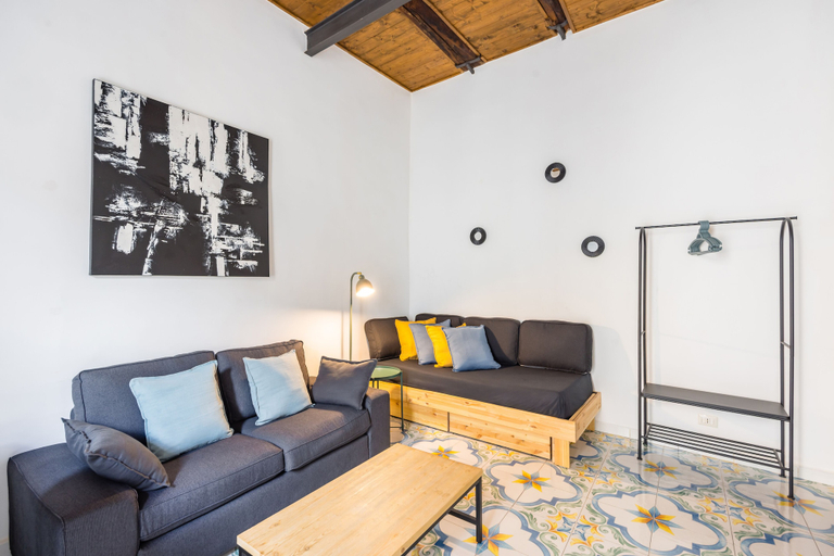 Others 5, Casa Pignasecca, Napoli