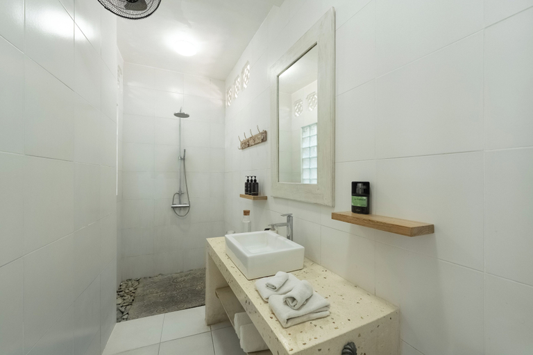 Bathroom 5, Peacock Bungalow by Pertama Stay, Badung