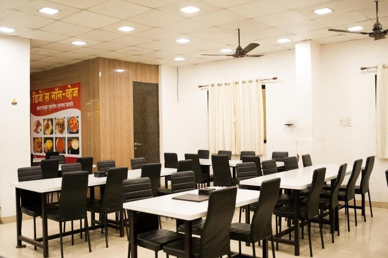 Food & Drinks 5, Hotel Stay Prime, Pune