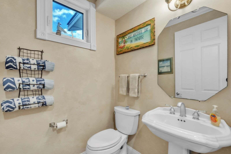 Bathroom 5, Salty Dogs 3 Bedroom Home, Manatee