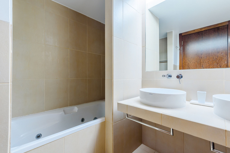 Bathroom 4, Vila das Lagoas Salgados Retreat, Albufeira