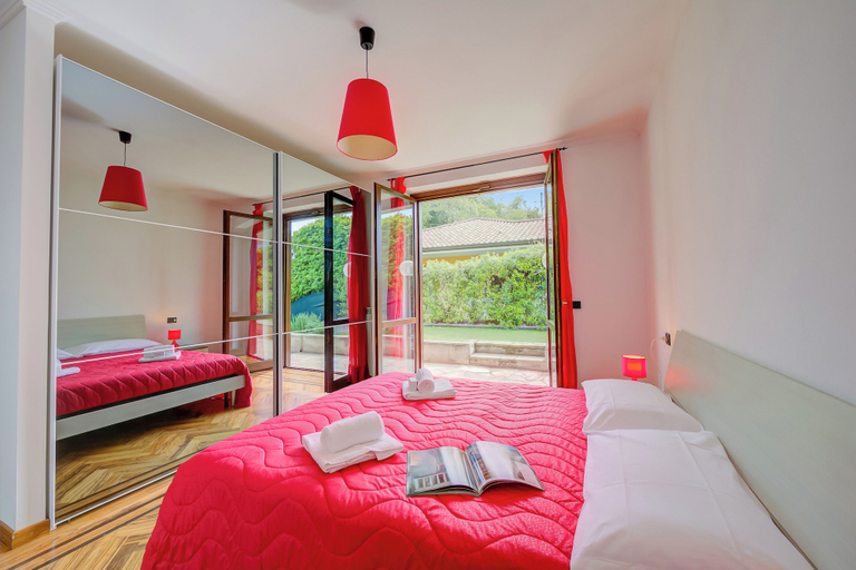 Room 3, Il Sole Di Mirasole Garden House in Leggiuno, Varese