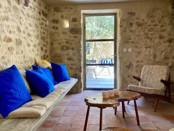 Living area 3, domaine de ribaute, Hérault