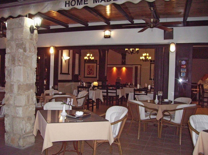 Food & Drinks 3, Tasmaria Aparthotel