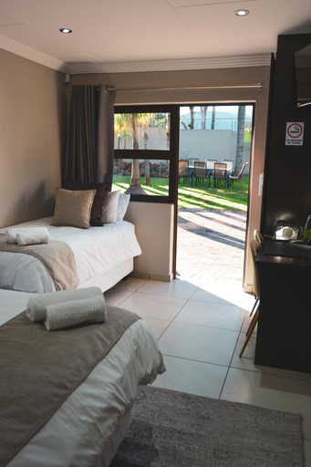 Others 5, Palmera Guest House, West Rand