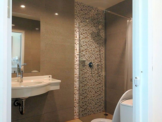 Bathroom 4, Chomphu Resort Khaolak, Takua Pa