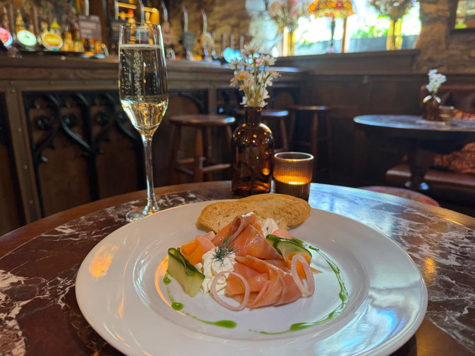Food & Drinks 5, The Unicorn, Ambleside, Cumbria