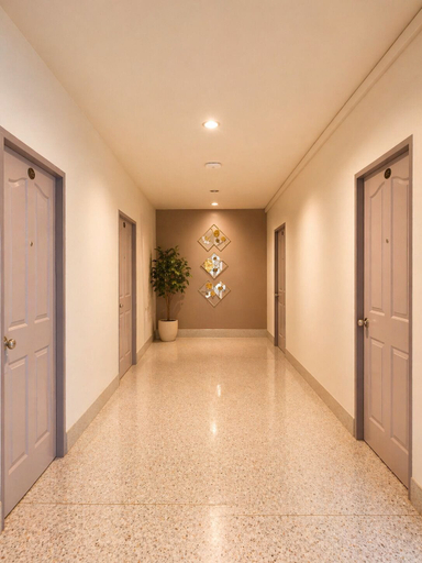 Others 5, The Fifth Residence Hotel, Pathum Wan
