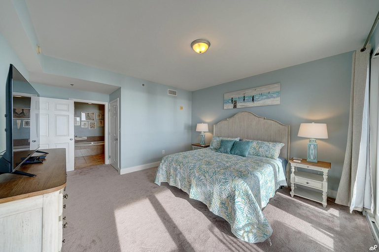 Bedroom 3, Laketown Wharf Beach Resort, Bay