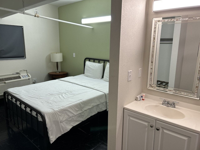 Bathroom 5, Galleria Parc Hotel & Apartment, Houston