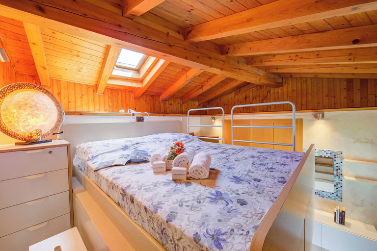 Room 1, Casa Gio Near the Waterfall Varone, Trento