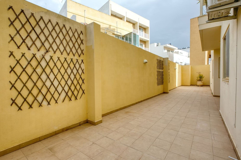 Room 2, Serafina of Highgrove 3BR Patio Home With BBQ