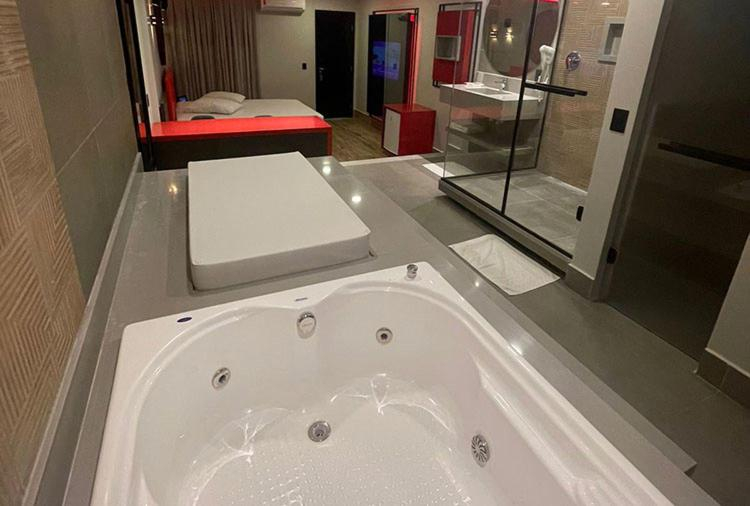 Bathroom 2, Motel Desert-Inn, Valinhos