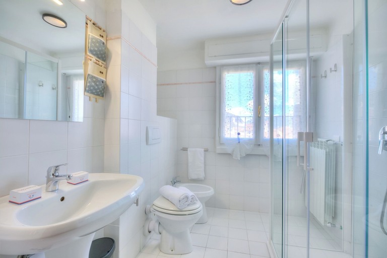 Bathroom 5, Petit Bijou De Stresa 2 Steps From Lake, Verbano-Cusio-Ossola