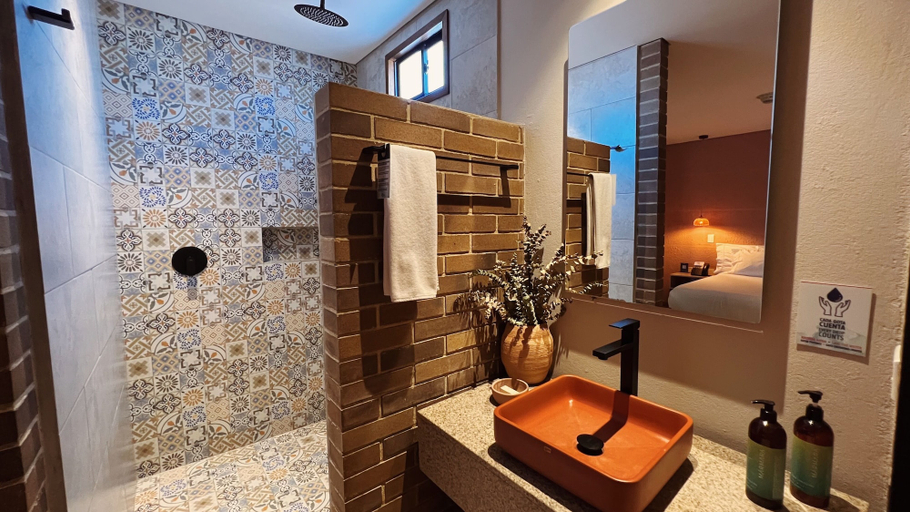 Bathroom 4, Casa Rose Hotel, El Carmen de Viboral