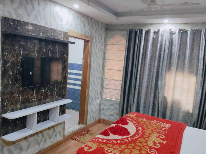 Room 5, Hotel Kaushal, Chamoli