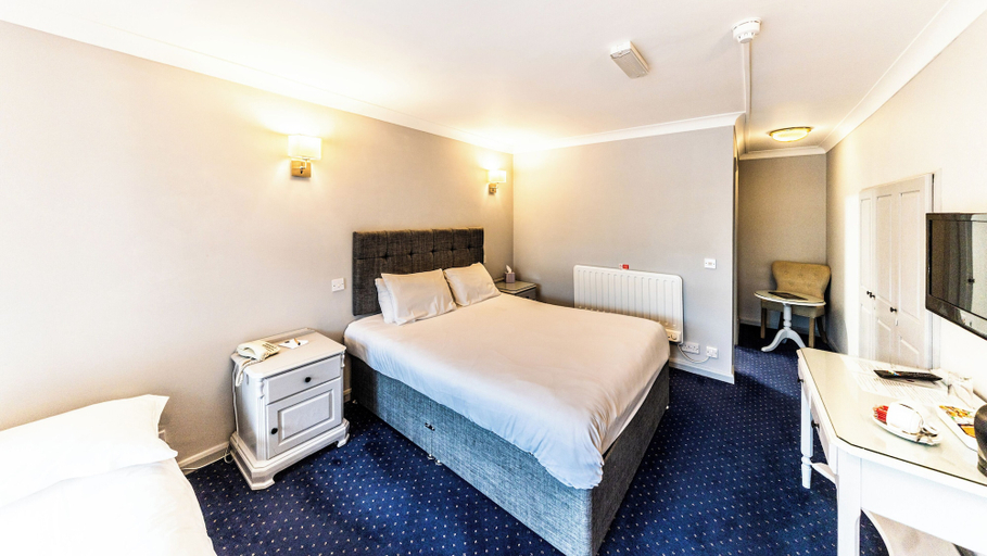 Bedroom 4, The Littleover Lodge Hotel, Derbyshire
