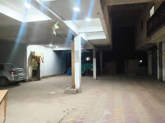 Parking, Hotel Chetna Place, Hazaribagh