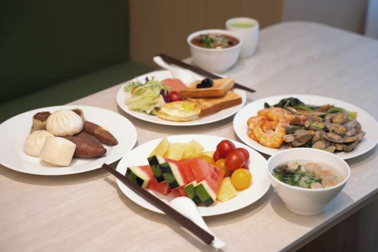 Food & Drinks 5, Vienna Classic Hotel (Qingdao Golden Beach Wuyue Plaza)