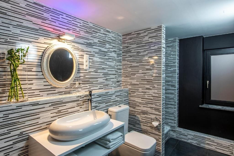 Bathroom 5, Maison Noppius, Liège