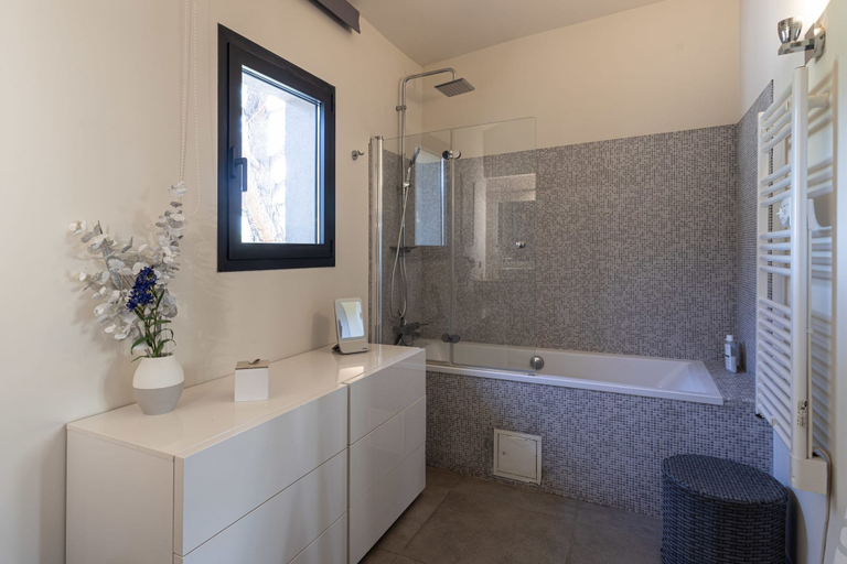 Room 5, Villa Gecko Di Santa Lucia, Corse-du-Sud