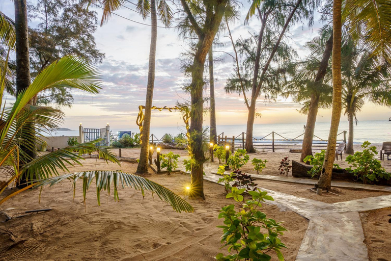 3, Tsunami beach hotel arugambay, Pothuvil