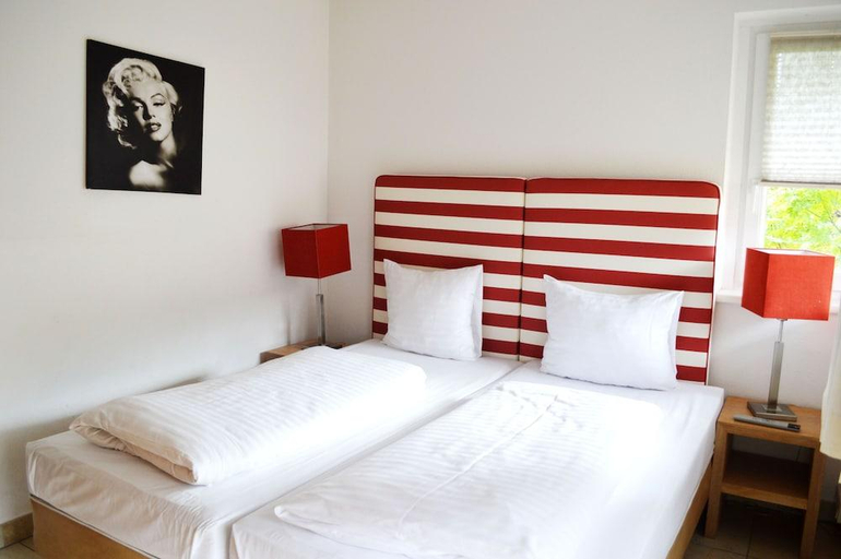 Bedroom 2, Avenida Style Appartements by Alpin Rentals - Incl Summercard, Zell am See