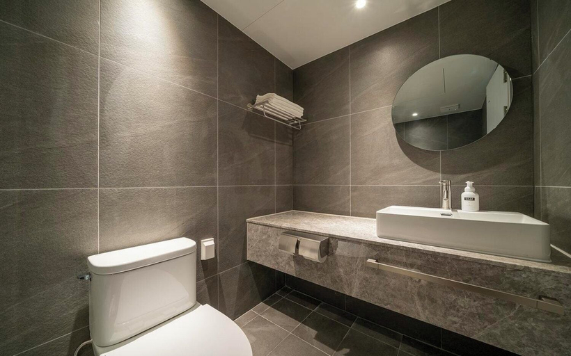 Bathroom 3, Busan Yongho-dong Athena Hotel, Nam