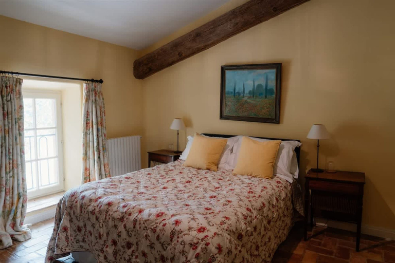 Room 3, Luxury Villa on 650 Acre Estate With Pool, Aude