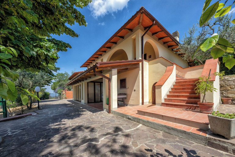 Exterior & Views 1, Home in Tusany With Private Pool&tennis, Arezzo