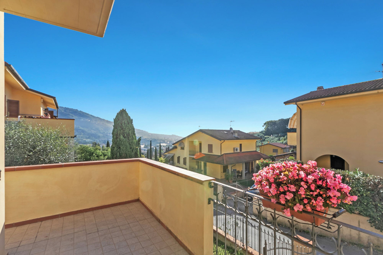 Rooftop terrace, Comfortable House With Pool&lovely View, Pistoia