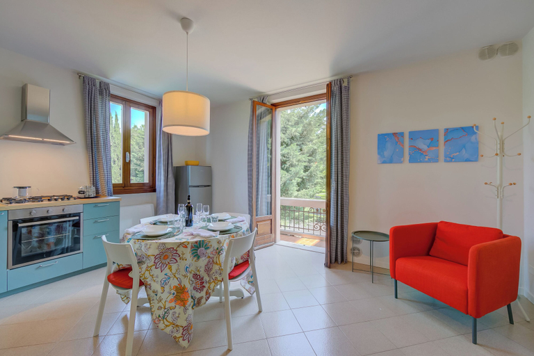 Interior, Casa Lia 2BR for 4 in Desenzano Parking & AC, Brescia