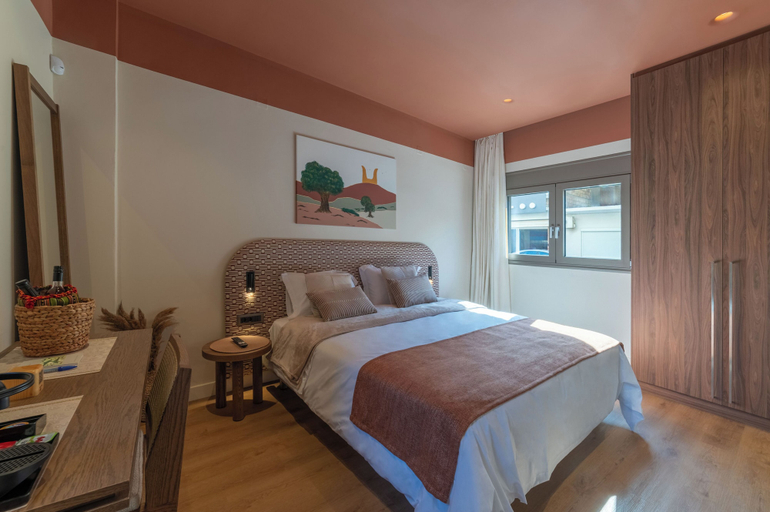 Room 4, Minotaur's Rest, Crete